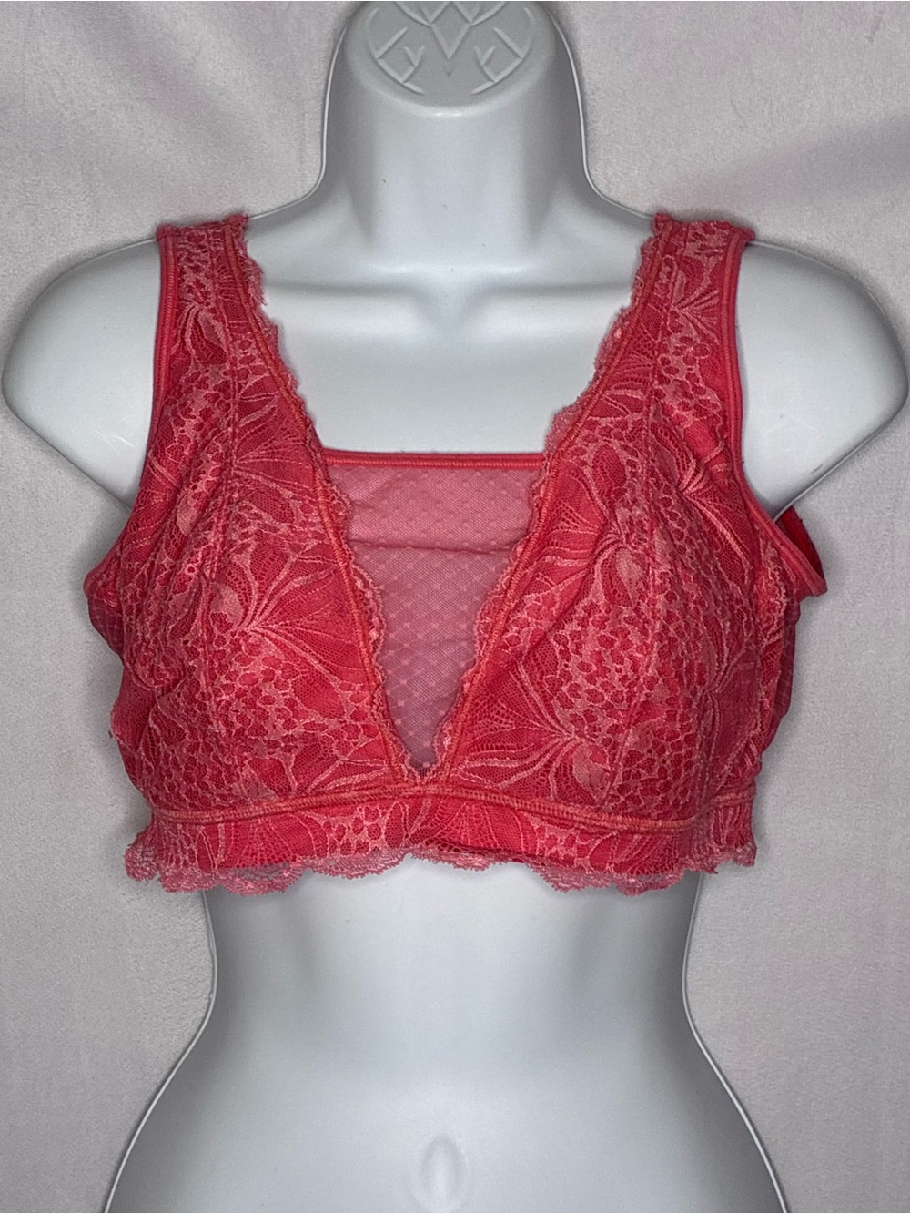 GUC Leonisa Lace Plunge Bralette in Coral Pink size Large
